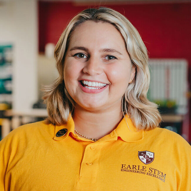 Earle_Anne Hully.jpg